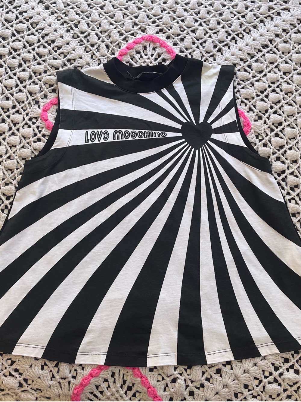 Moschino Black and White Sunburst Heart Graphic Tank Top